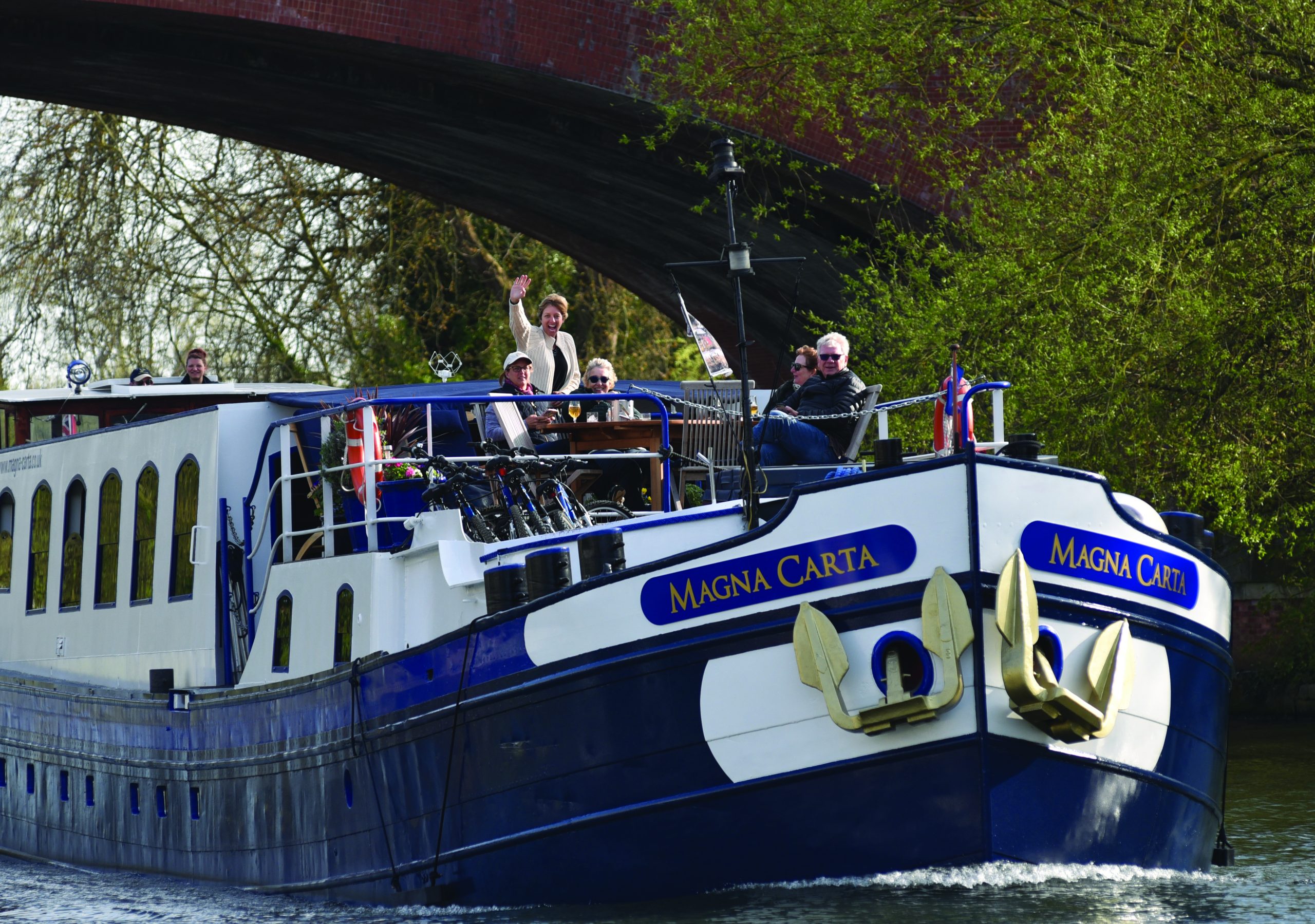 luxury barge cruises uk